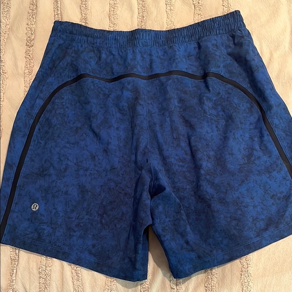 Lululemon pace breaker liner less 7inch medium - Picture 2 of 3